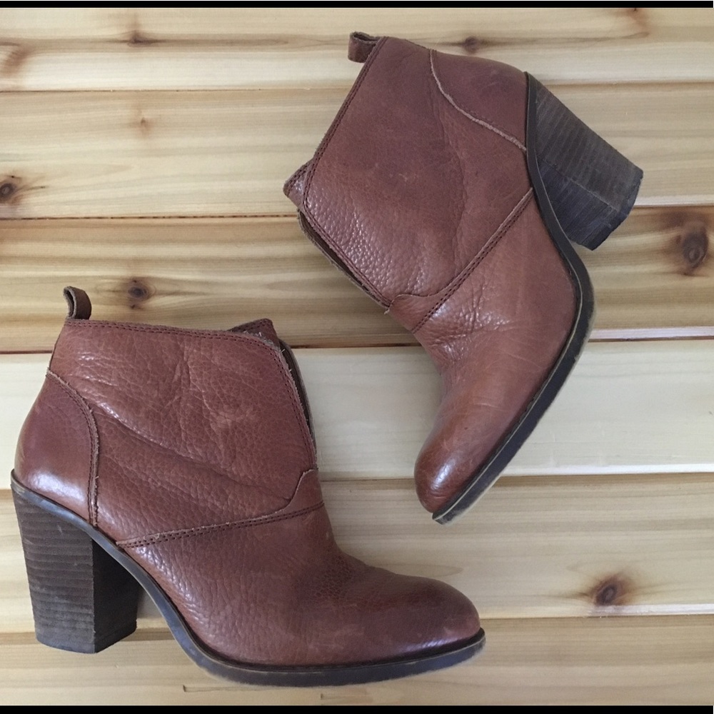 Lucky Brand Ankle Boots size 7